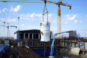 В Северске выполнен ключевой этап сборки реактора БРЕСТ-ОД-300